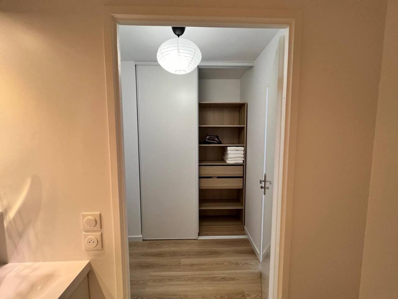 Ferienwohnung Disneyland Minimalist Lifestyle - 5 Pax Serris Exterior foto